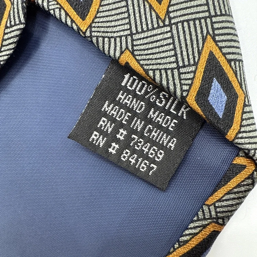 Rare vintage Disney World Gray,Orange,White,Blue,Black soft silk tie 57.5x3.2‎